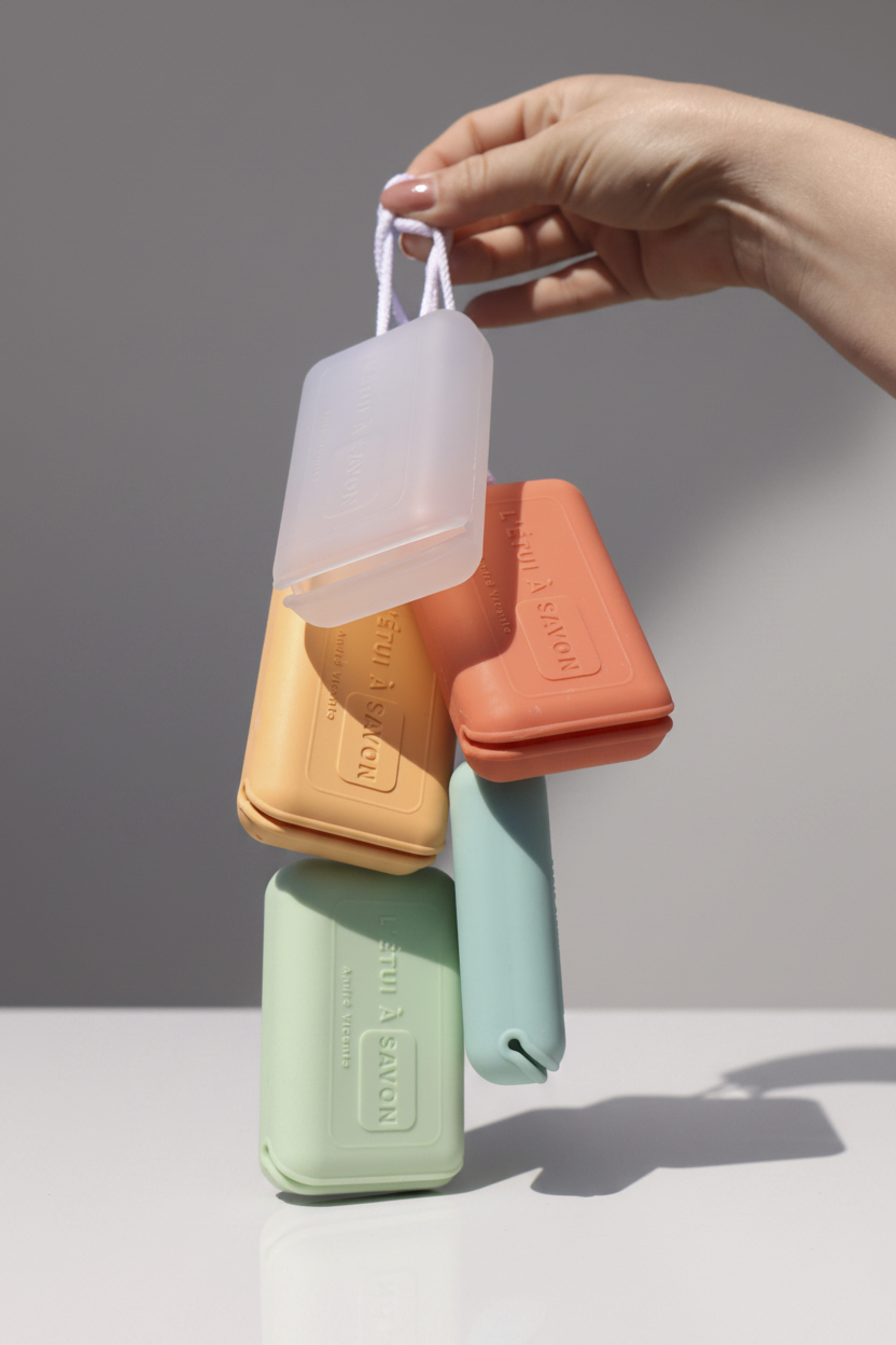 collection complete etuis a savon toutes les couleurs